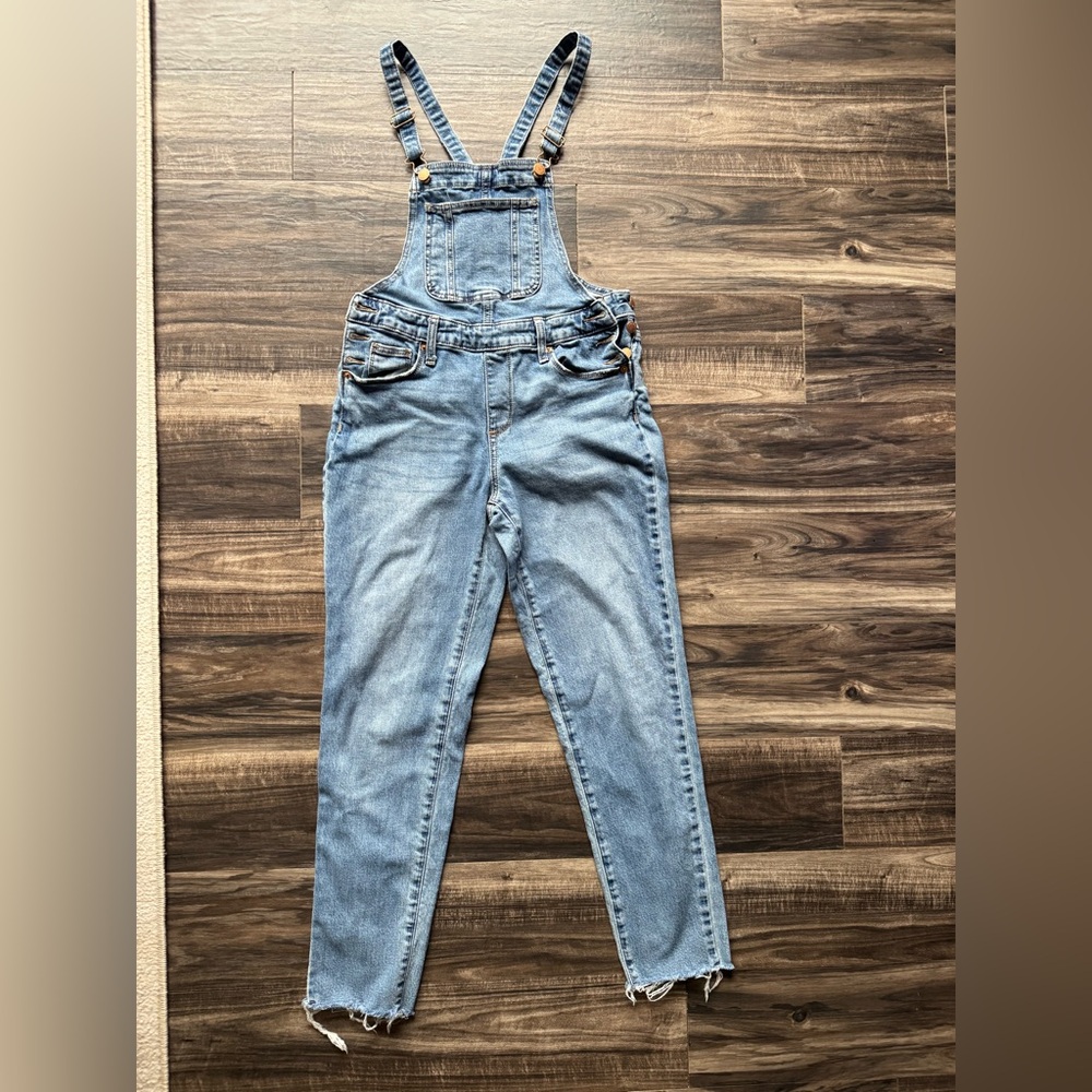Universal Thread Blue Denim Overalls Classic Style